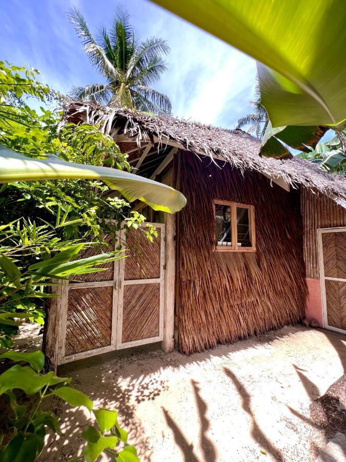 Secret Pool Villa Tuason Beach ゼネラル・ルナ エクステリア 写真